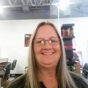 Meet your Posher, Debbie